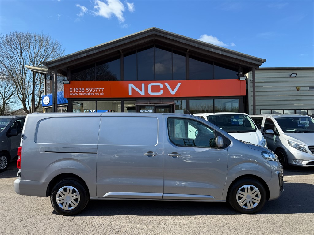 Used Vauxhall Vivaro 2021 for sale - 78028221: Photo 2