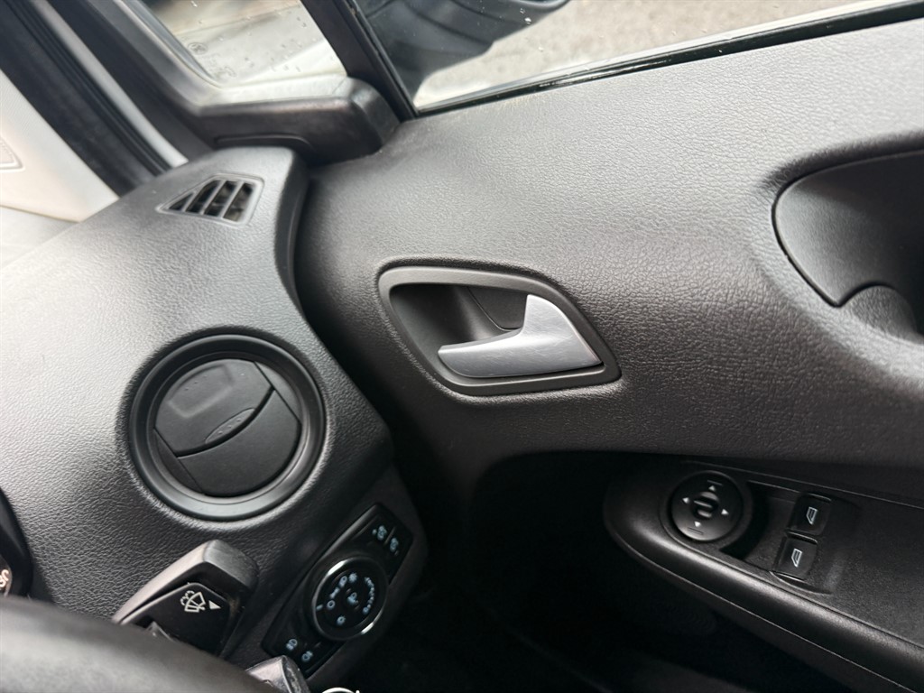 Used Ford Transit Courier 2019 for sale - 77381287: Photo 18