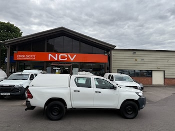 Used Toyota Hilux 2020 for sale - 75571105: Photo