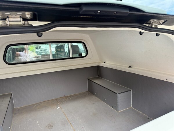 Used Toyota Hilux 2020 for sale - 75571105: Photo 9