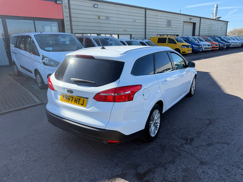 Used Ford Focus 2017 for sale - 77934778: Photo 3