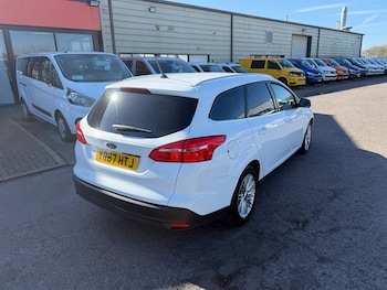 Used Ford Focus 2017 for sale - 77934778: Photo