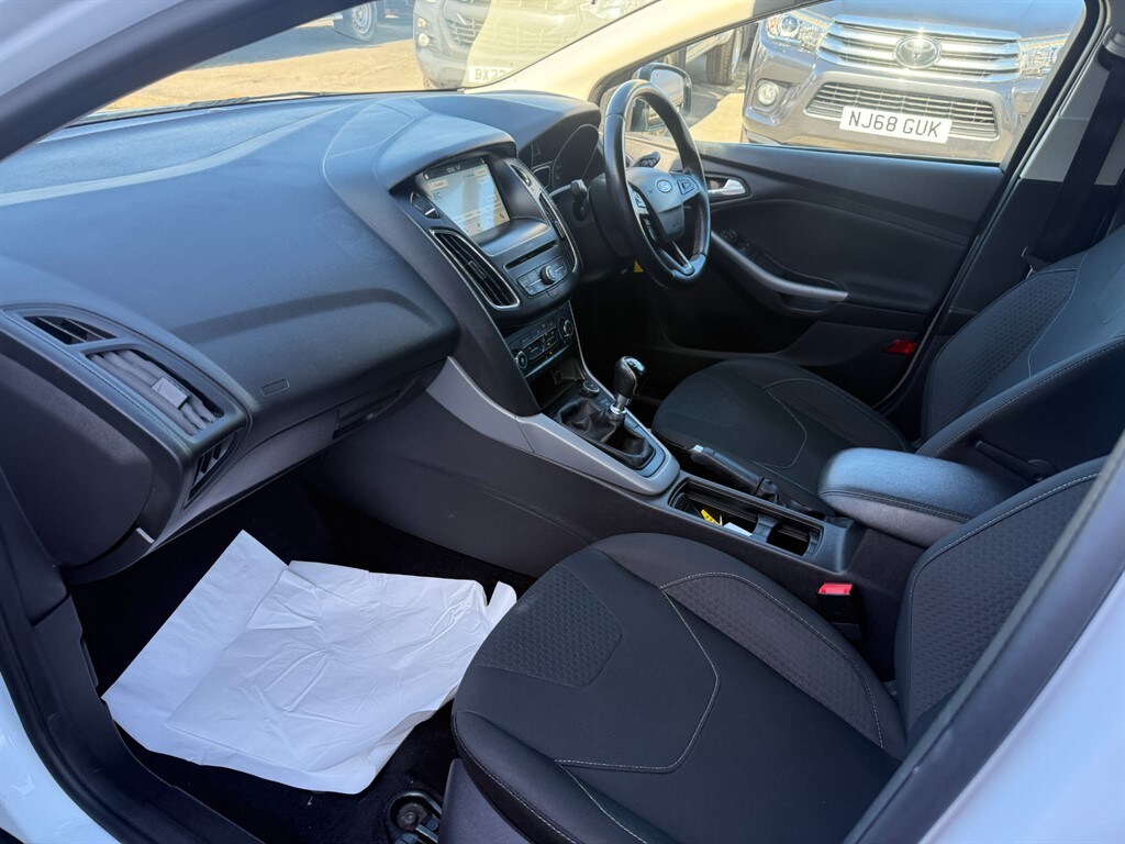 Used Ford Focus 2017 for sale - 77934778: Photo 7