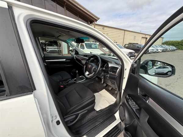 Used Toyota Hilux 2020 for sale - 75569860: Photo 16