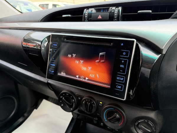Used Toyota Hilux 2020 for sale - 75569860: Photo 20