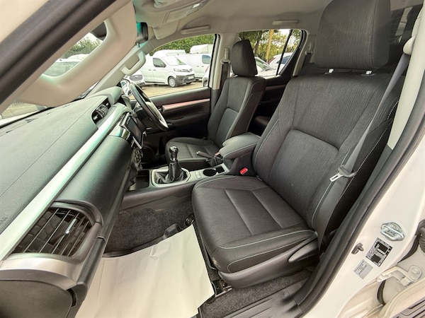 Used Toyota Hilux 2020 for sale - 75569860: Photo 8
