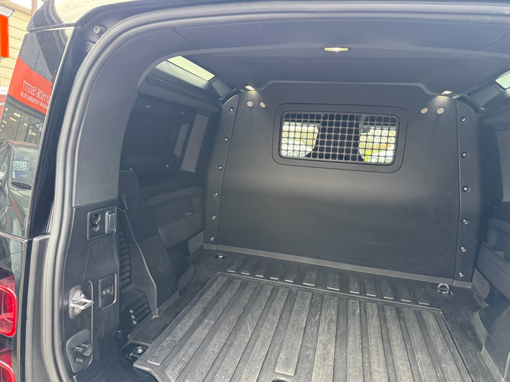 Used Land Rover Defender 2023 for sale - 77746363: Photo 20