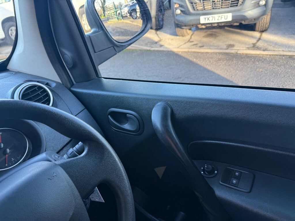 Used Renault Kangoo 2021 for sale - 76922073: Photo 16