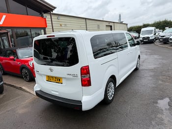Used Toyota PROACE CITY Verso 2021 for sale - 79735737: Photo