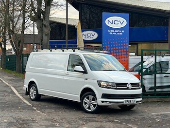 Used Volkswagen Transporter 2018 for sale - 76532360: Photo