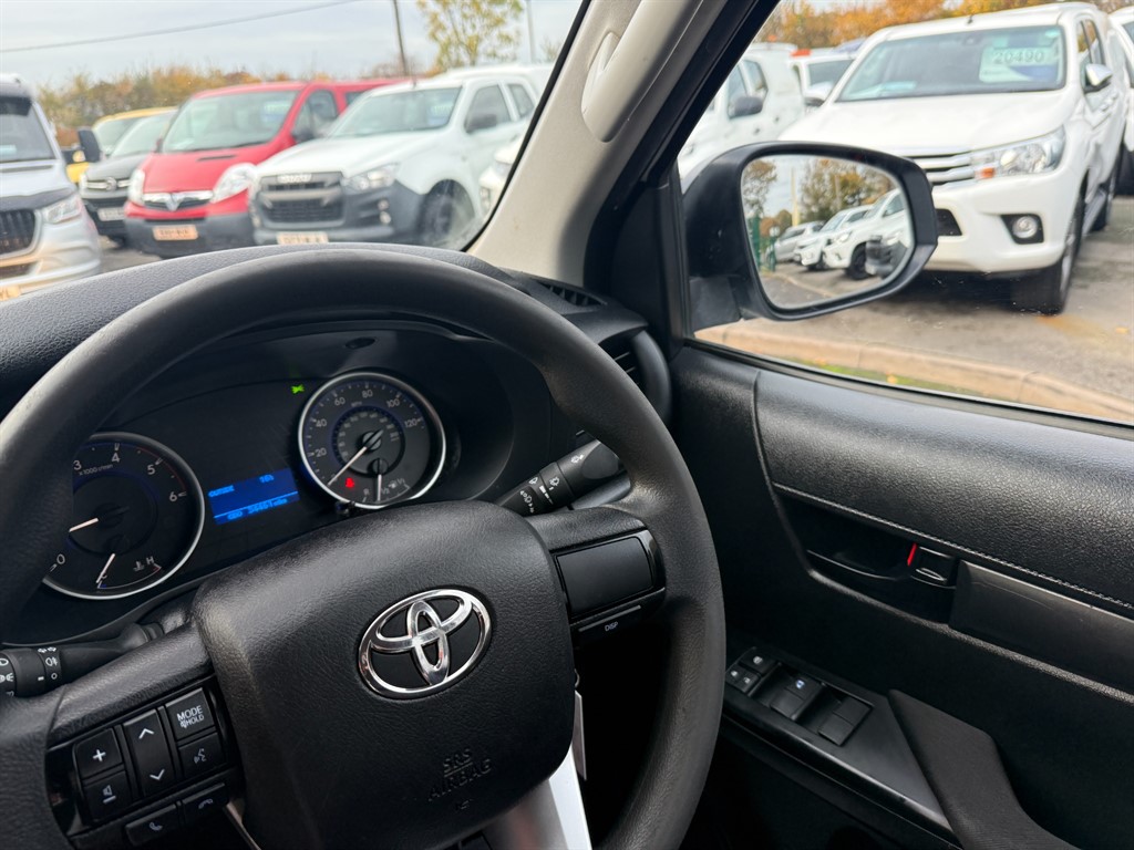 Used Toyota Hilux 2020 for sale - 76507798: Photo 18
