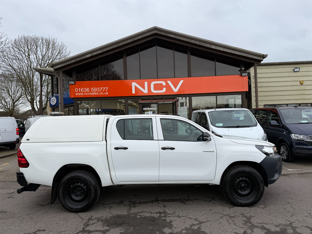 Used Toyota Hilux 2020 for sale - 77718283: Photo 2