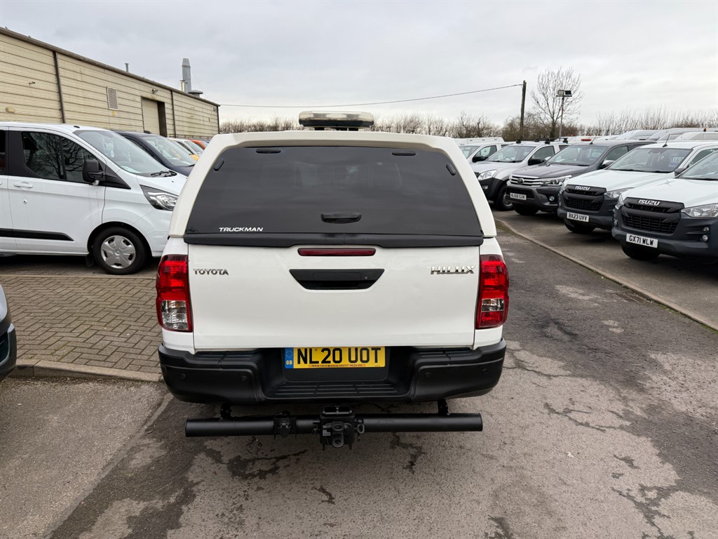 Used Toyota Hilux 2020 for sale - 77718283: Photo 5