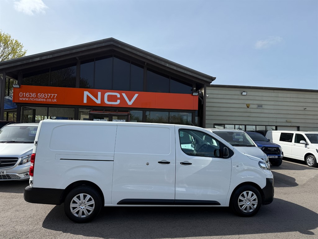 Used Vauxhall Vivaro 2020 for sale - 78207002: Photo 2