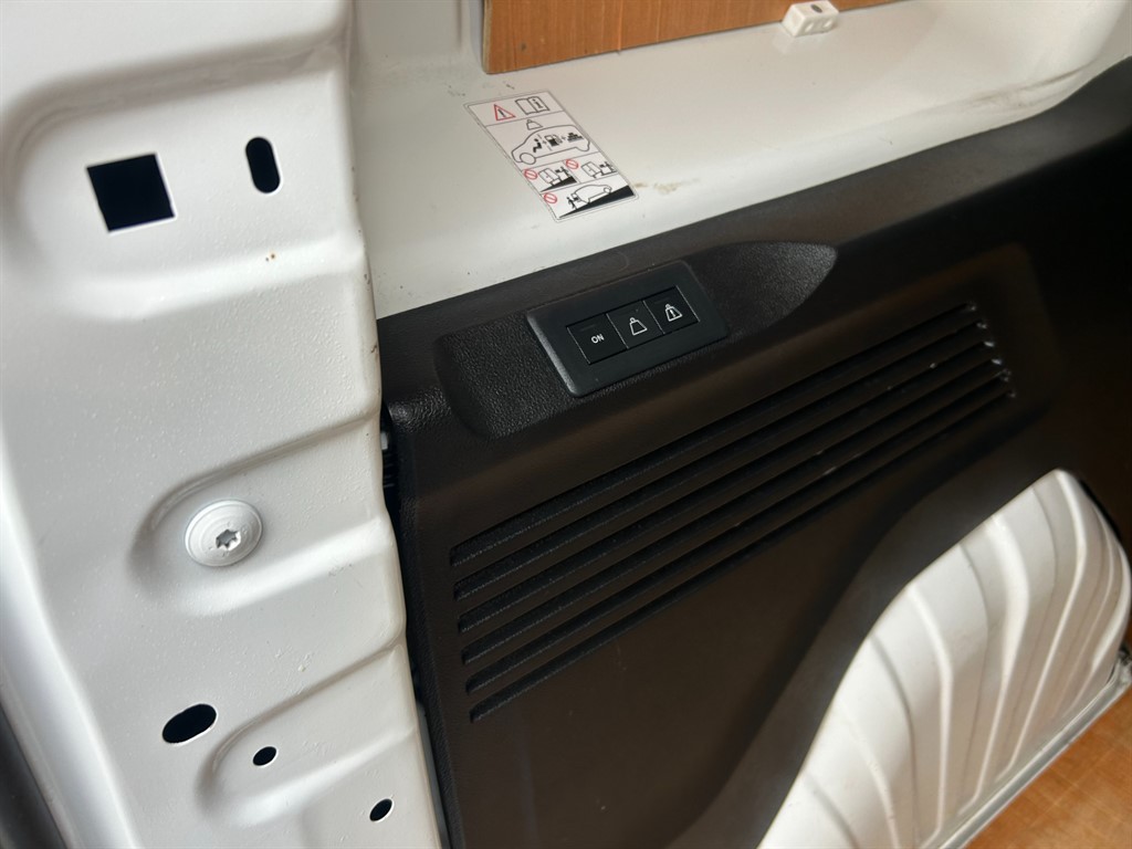 Used Peugeot Partner 2021 for sale - 77641062: Photo 17