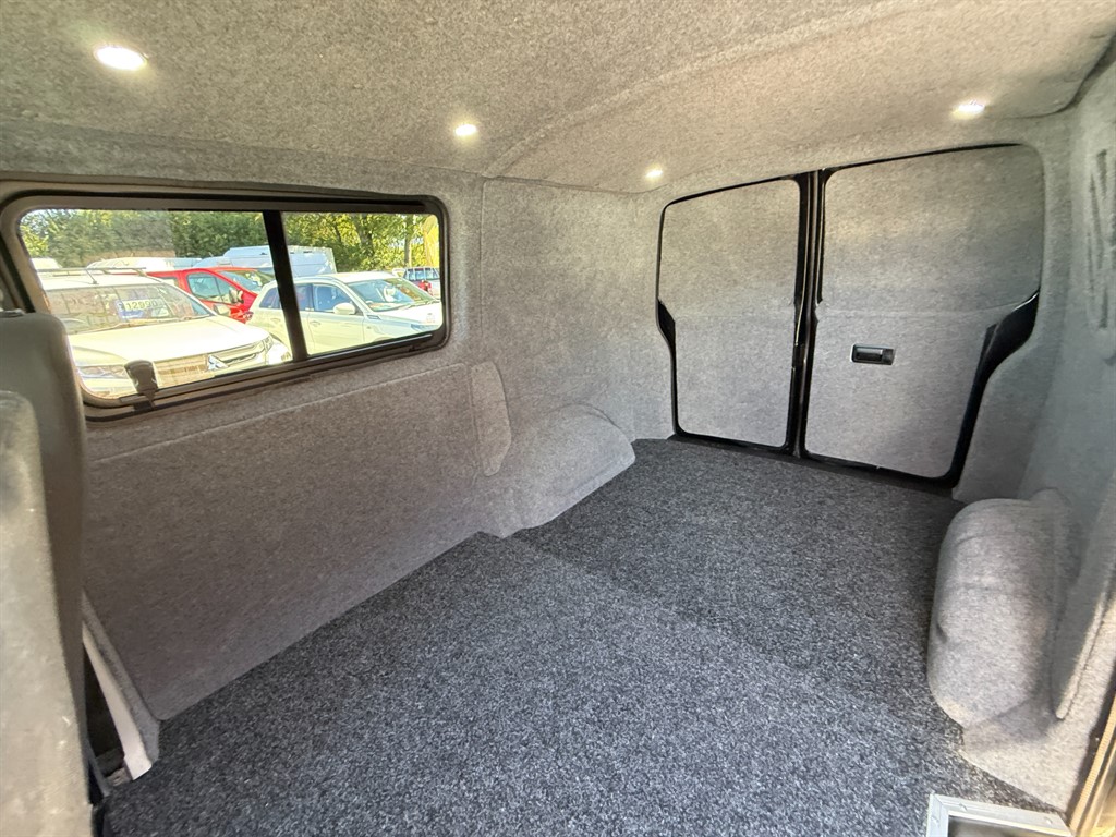 Used Volkswagen Transporter 2016 for sale - 76842390: Photo 13