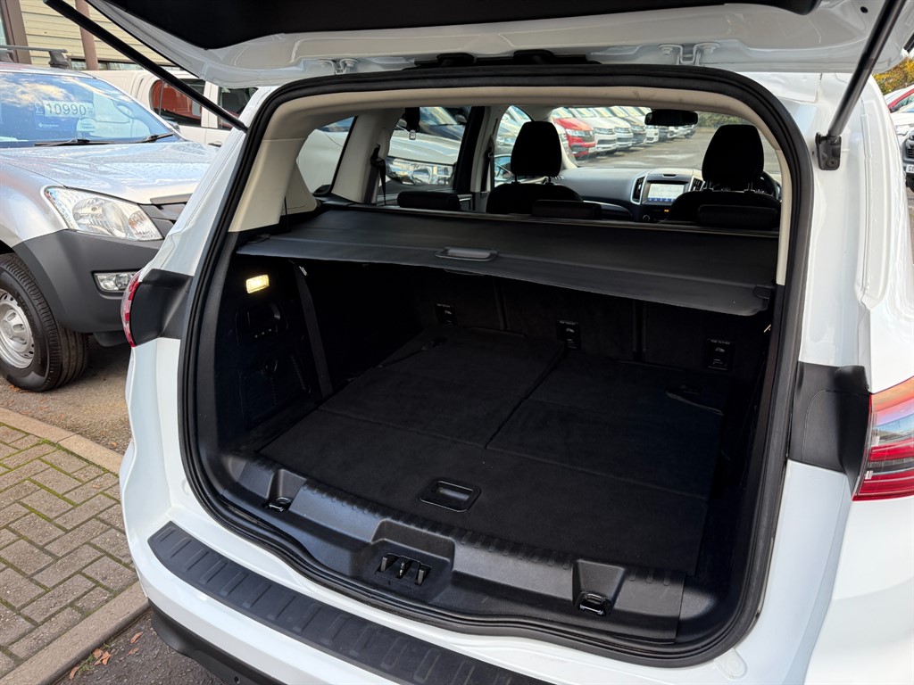 Used Ford S-Max 2018 for sale - 76404940: Photo 11