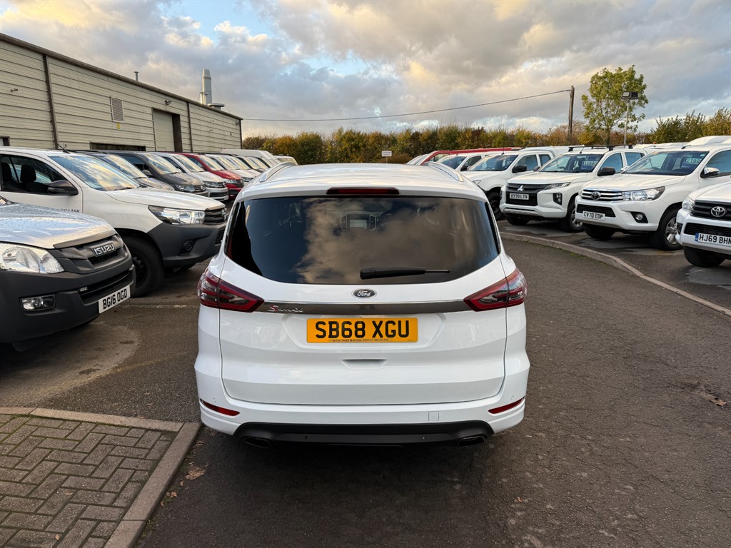 Used Ford S-Max 2018 for sale - 76404940: Photo 5