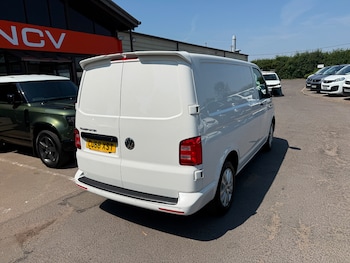 Used Volkswagen Transporter 2018 for sale - 79177065: Photo