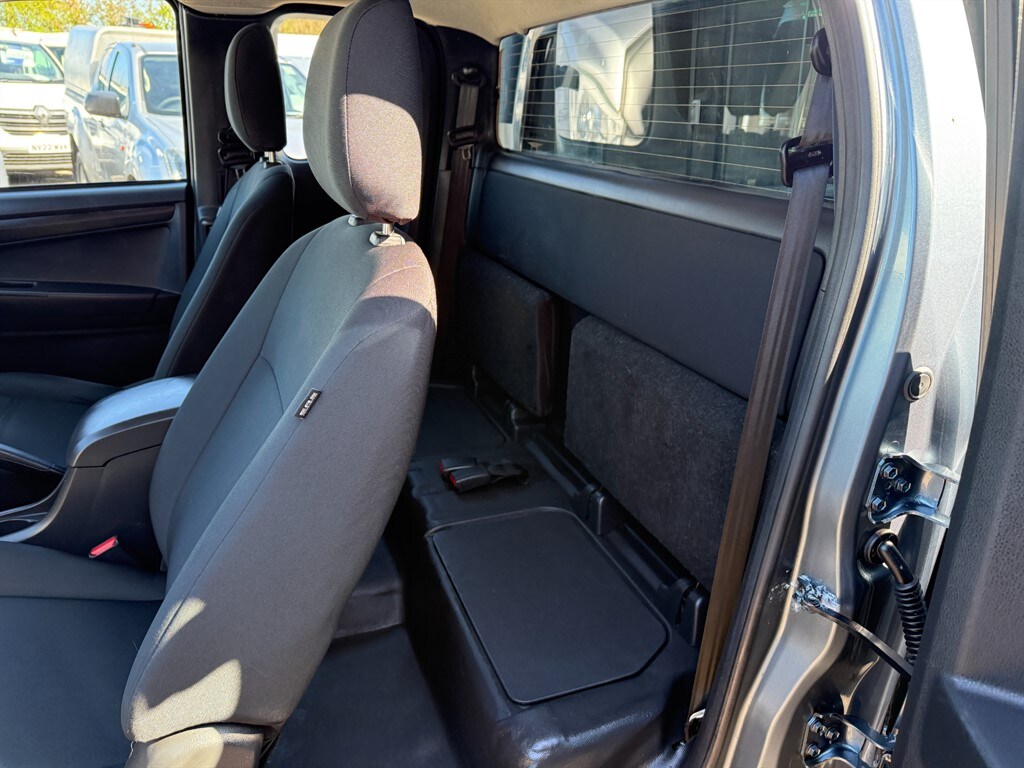 Used Isuzu D-Max 2015 for sale - 78028247: Photo 11