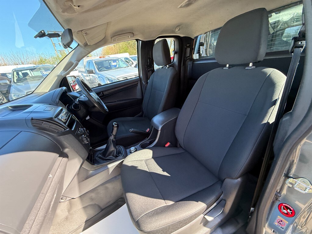 Used Isuzu D-Max 2015 for sale - 78028247: Photo 9