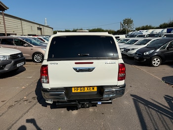 Used Toyota Hilux 2018 for sale - 79515755: Photo