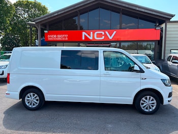 Used Volkswagen Transporter 2017 for sale - 79369186: Photo