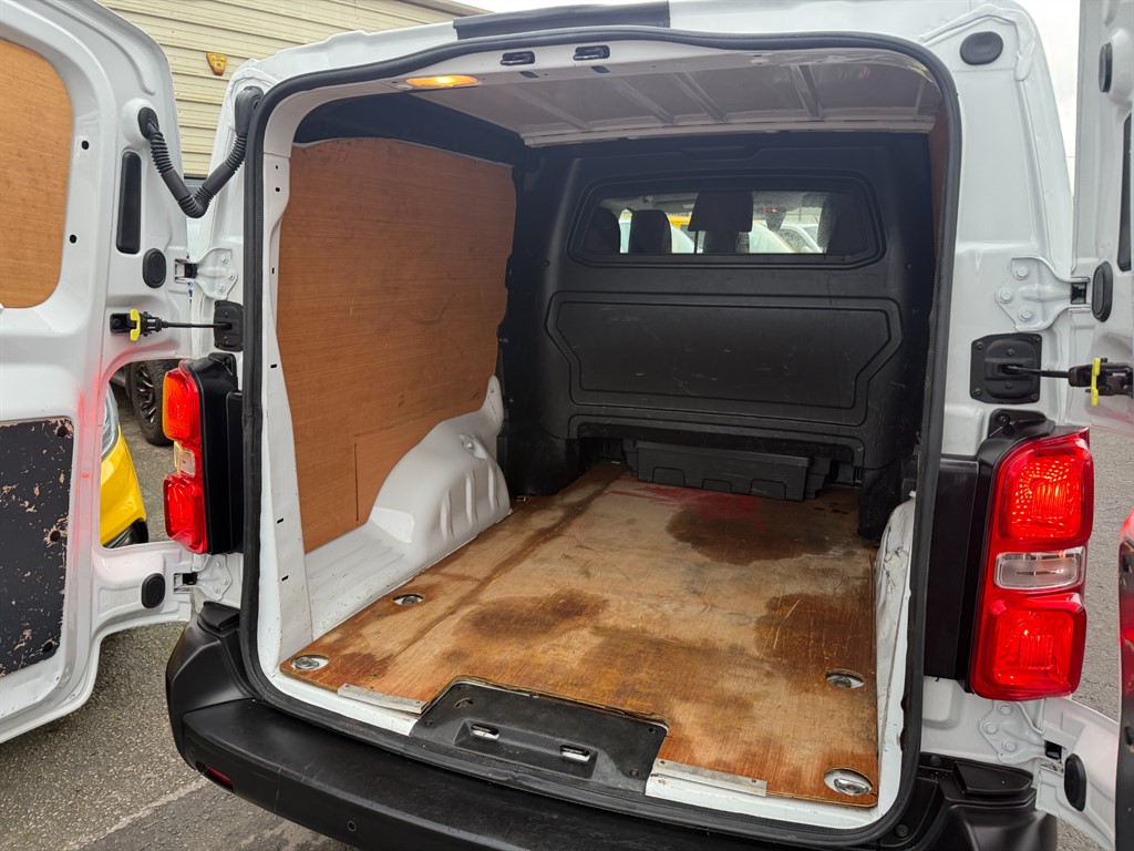 Used Vauxhall Vivaro 2022 for sale - 77545503: Photo 8