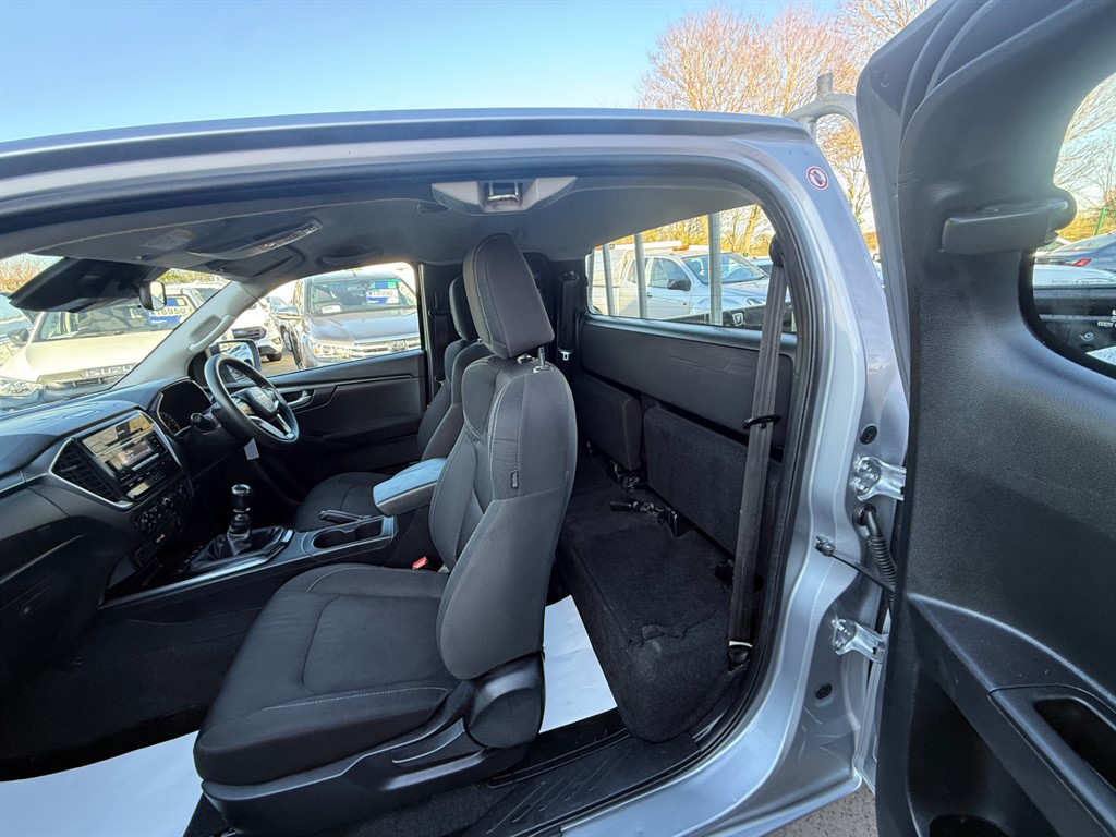 Used Isuzu D-Max 2021 for sale - 77951020: Photo 12