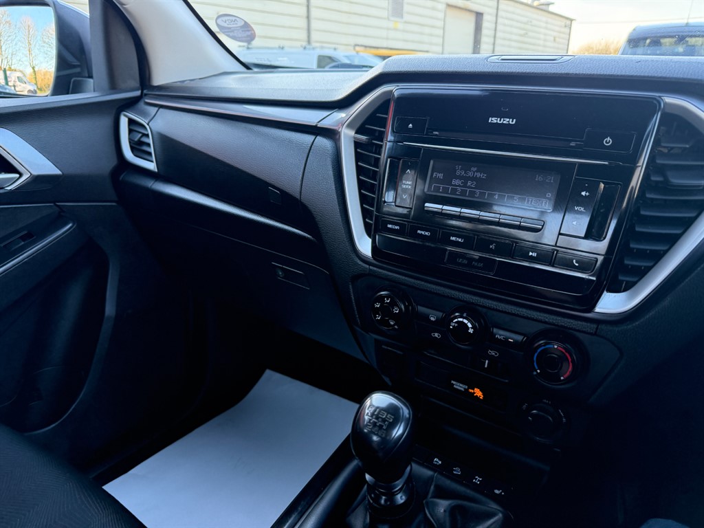 Used Isuzu D-Max 2021 for sale - 77951020: Photo 9