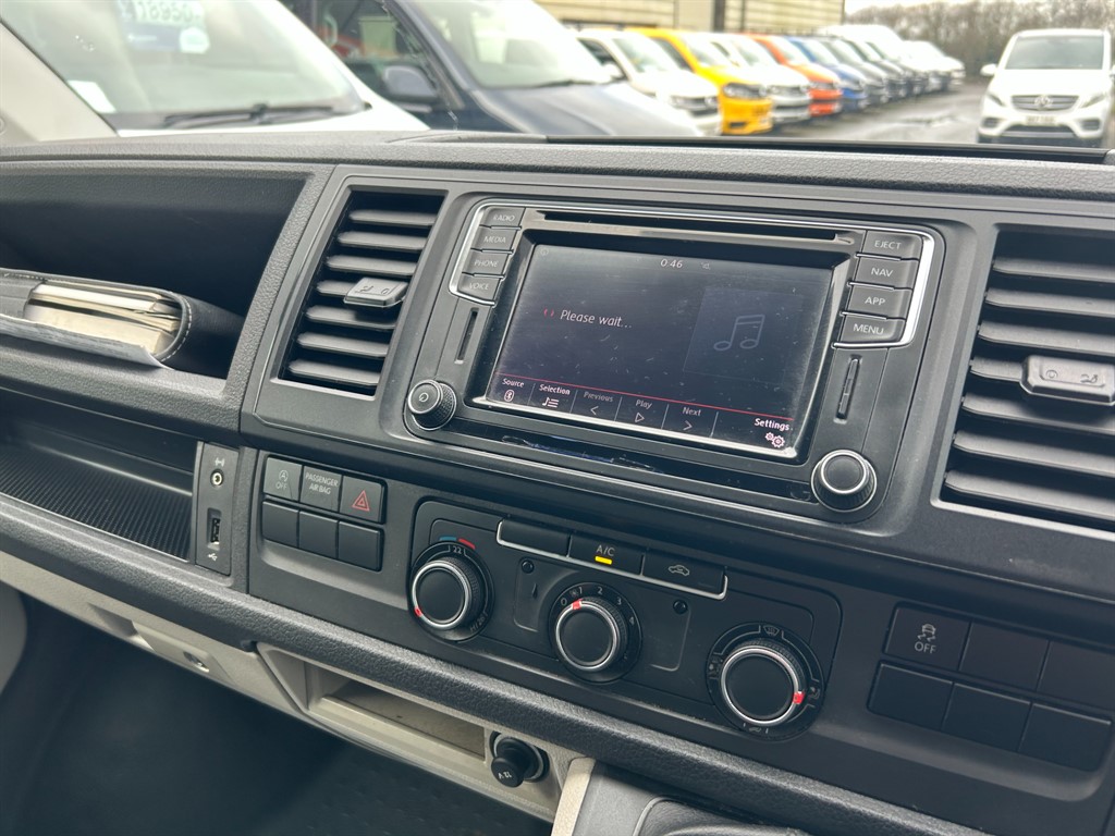 Used Volkswagen Transporter 2019 for sale - 77630982: Photo 20