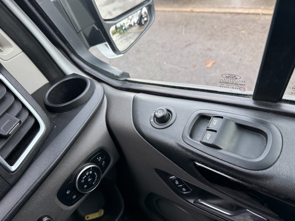 Used Ford Transit Custom 2019 for sale - 76738541: Photo 19