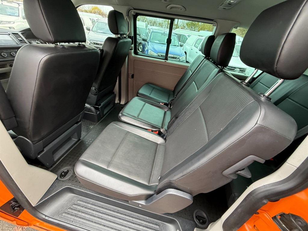 Used Volkswagen Transporter Shuttle 2018 for sale - 76595344: Photo 10