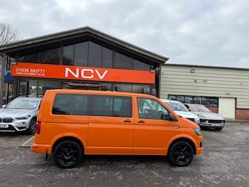 Used Volkswagen Transporter Shuttle 2018 for sale - 76595344: Photo