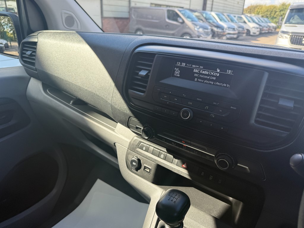 Used Vauxhall Vivaro 2021 for sale - 76074636: Photo 18