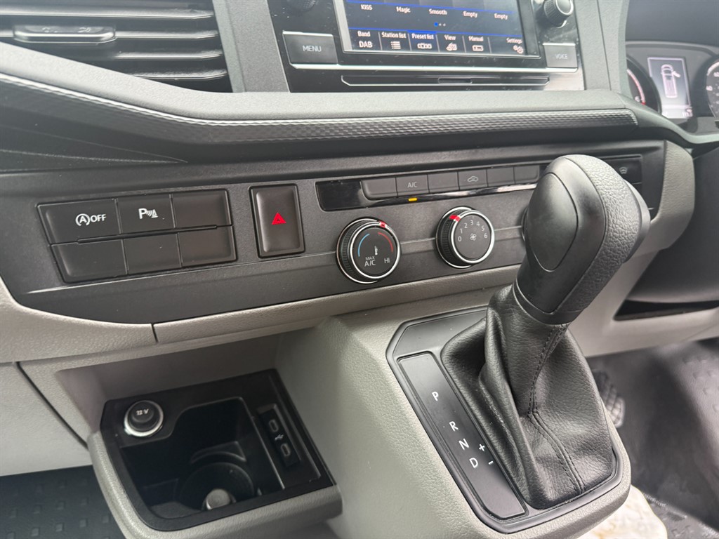 Used Volkswagen Transporter 2024 for sale - 77519505: Photo 15