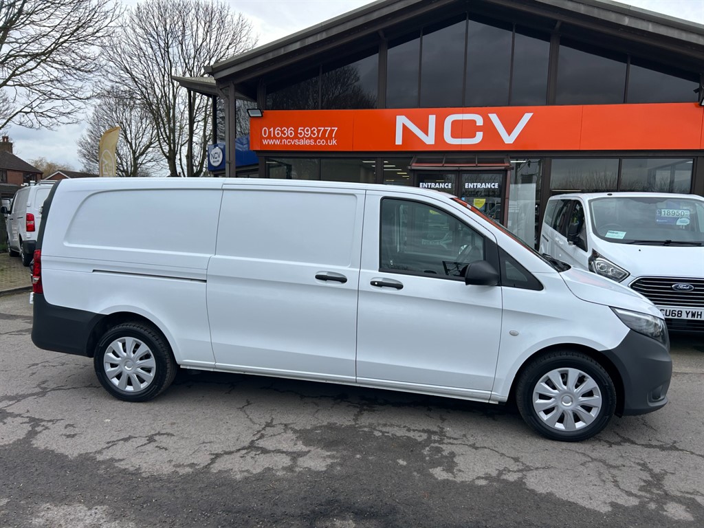 Used Mercedes-Benz Vito 2021 for sale - 77592491: Photo 2