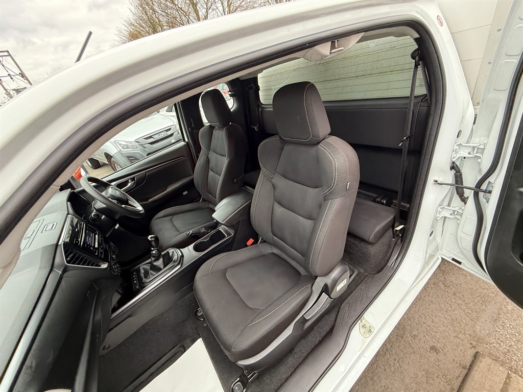 Used Isuzu D-Max 2022 for sale - 78094866: Photo 9