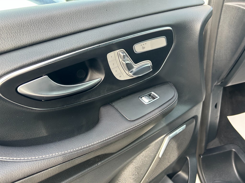 Used Mercedes-Benz V-Class 2025 for sale - 77631007: Photo 37