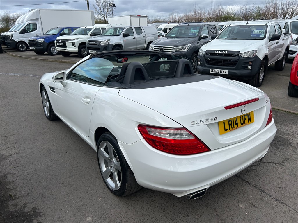Used Mercedes-Benz SLK 2014 for sale - 77890219: Photo 10