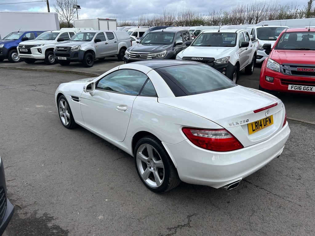 Used Mercedes-Benz SLK 2014 for sale - 77890219: Photo 9