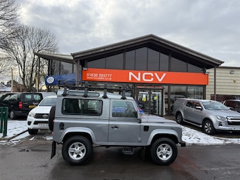 Used Land Rover Defender 2012 for sale - 77127736: Photo