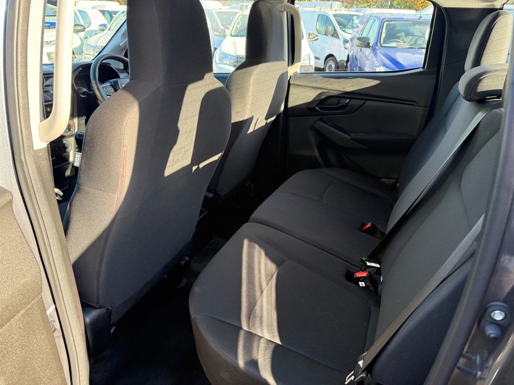 Used Isuzu D-Max 2022 for sale - 76415457: Photo 8