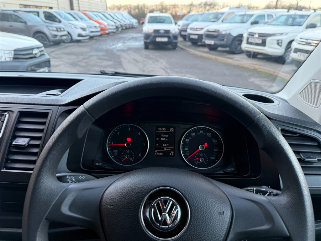 Used Volkswagen Transporter Shuttle 2018 for sale - 76640617: Photo 17