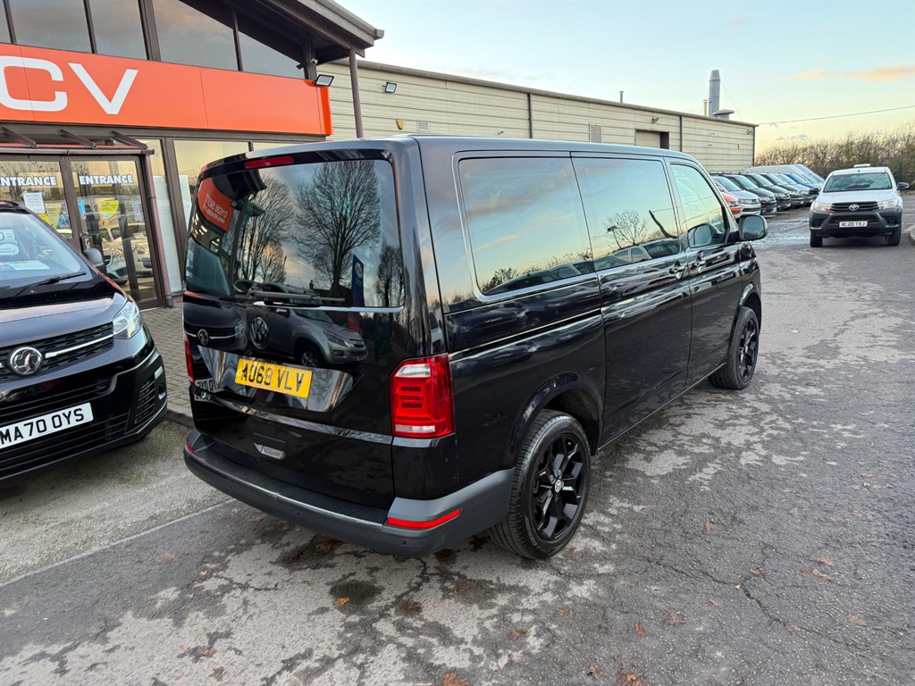 Used Volkswagen Transporter Shuttle 2018 for sale - 76640617: Photo 3