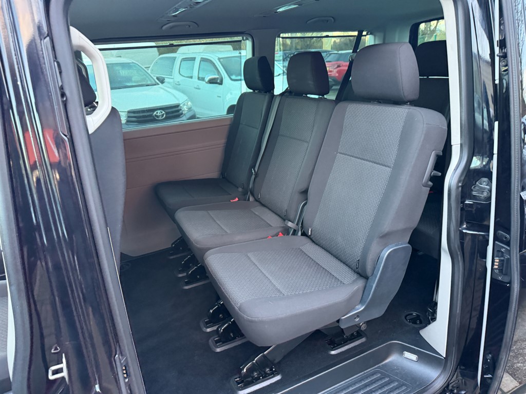 Used Volkswagen Transporter Shuttle 2018 for sale - 76640617: Photo 8