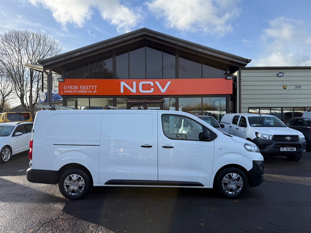 Used Vauxhall Vivaro 2020 for sale - 76580350: Photo 2