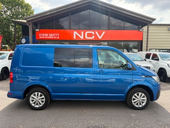 Used Volkswagen Transporter 2020 for sale - 79528045: Photo