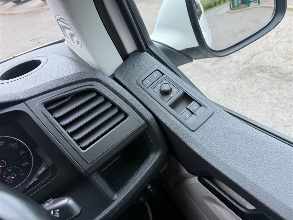 Used Volkswagen Transporter 2019 for sale - 78123311: Photo 19