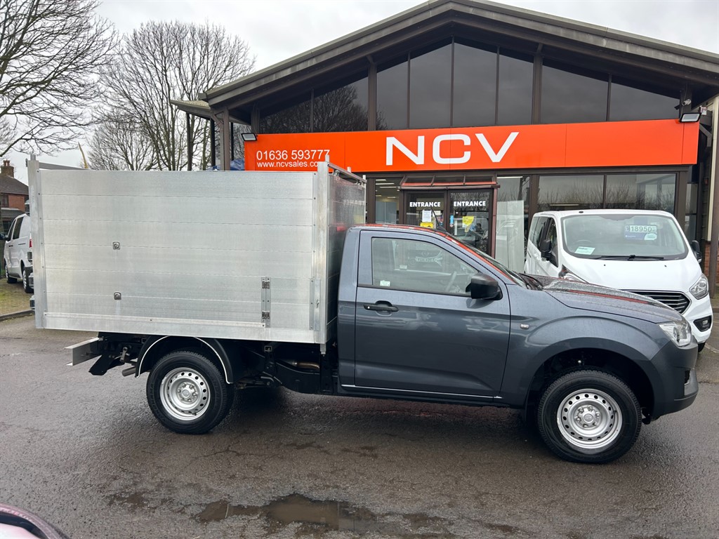 Used Isuzu D-Max 2023 for sale - 77619478: Photo 3